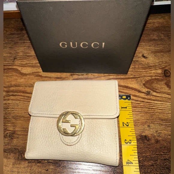 Gucci Cream Dollar Leather Compact Wallet – Style 615525 2184 - Picture 9 of 15